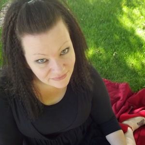 Meet your Posher, Lacy